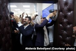 Hoşyar Sarıyıldız ve Nuriye Arslan seçimi en yakın rakipleri AK Partili Mustafa Muhammet Gültak’ın 6 puan önünde tamamladı
