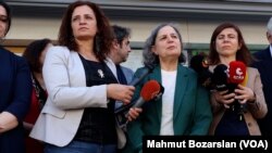 Kışanak DEM Parti Diyarbakır İl Binası'nda yaptığı konuşmada davada verilen kararlara tepki gösterdi.